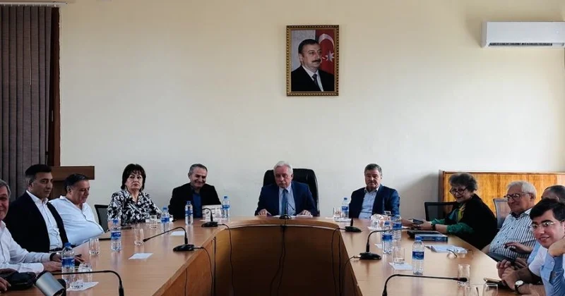 Faiq Ələkbərlinin “Milli ideologiya probleminə tarixi fəlsəfi baxış” 3 cildliyinin III cildinin təqdimatı keçirilib