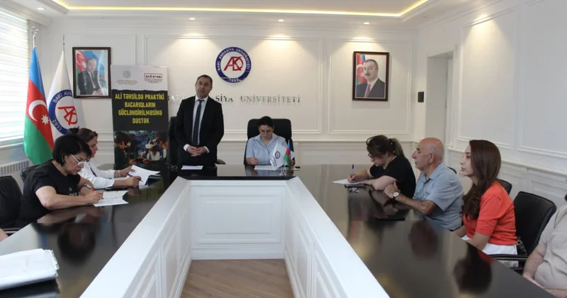 Ali təhsildə praktiki bacarıqlar gücləndirilir FOTO