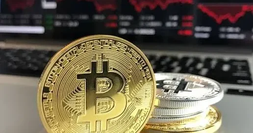 Bitcoin yenidən ÇÖKDÜ