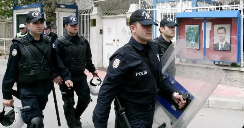 Операция против FETÖ в Турции: сотни задержанных ВИДЕО