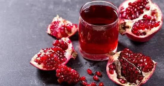 Oynaqları şişənlər nar şirəsi içsin