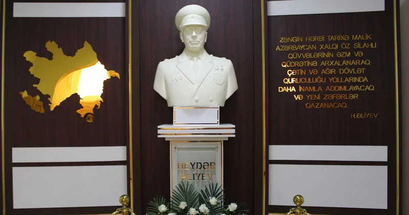 YAP Nizami rayon təşkilatının gəncləri Azərbaycan Hərb Tarixi Muzeyində olublar