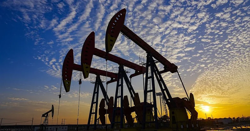 Цена азербайджанской нефти упала ниже $74 ОБНОВЛЕНО