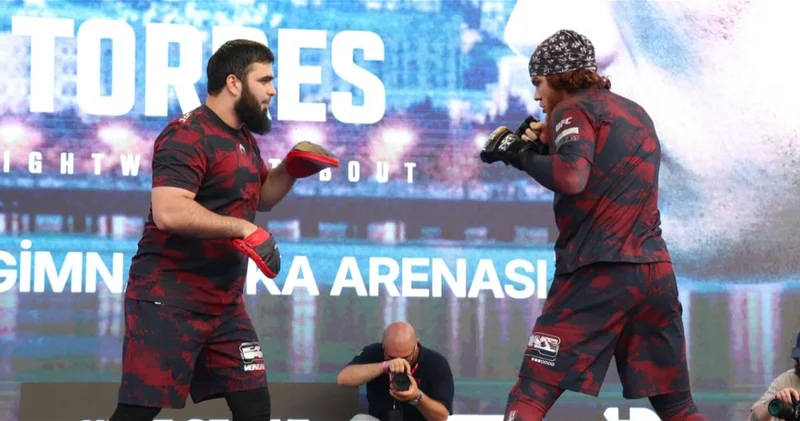 На Бакинском бульваре состоялись открытые тренировки бойцов UFC ФОТО ВИДЕО