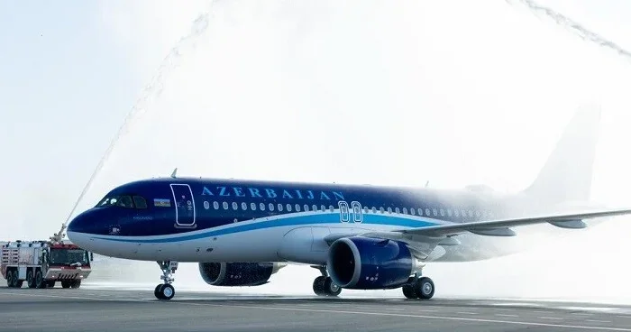 AZAL ın aldığı yeni təyyarənin təqdimat mərasimi keçirilir