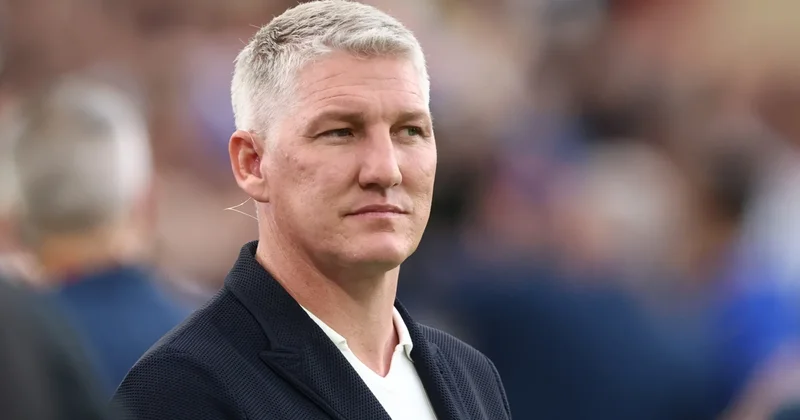 Bastian Şvaynştayger irqçilikdə günahlandırılıb