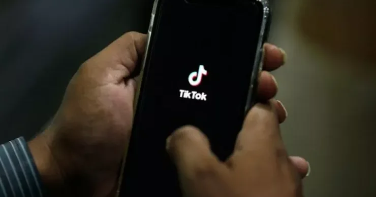 Sabirabadda izləyicilərini söyən tiktoker HƏBS OLUNDU
