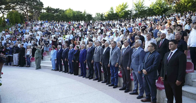 Xətaidə Sabir Rüstəmxanlının 80 illik yubileyinə həsr olunmuş təntənəli tədbir keçirildi (FOTO)