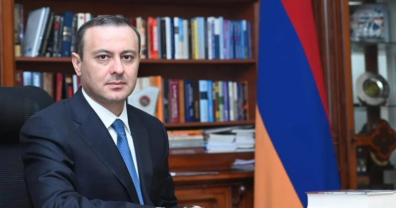 Armen Qriqoryanın Ukrayna konfransına qatılması İrəvanın Rusiyadan uzaqlaşmasının göstəricisidir