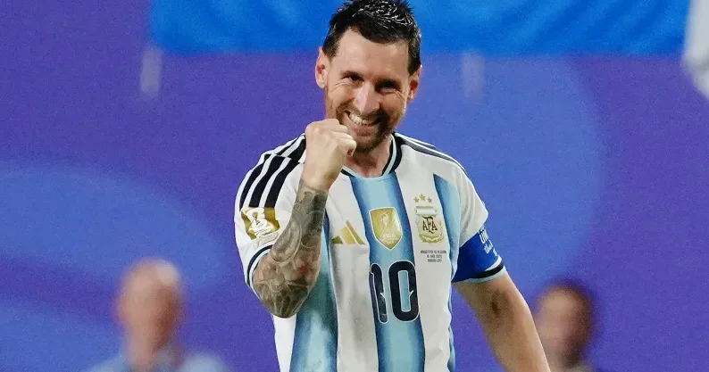 Doğum gününü qeyd edən Messi nə vaxta kimi futbol oynayacağını açıqladı