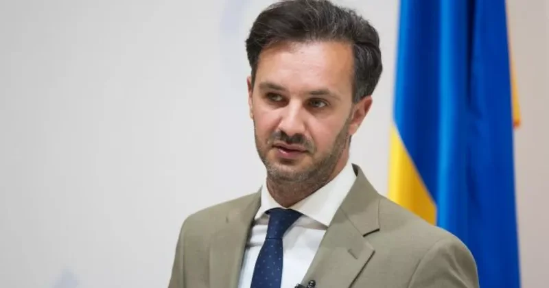 Украина вернула из Ирана четырех задержанных моряков