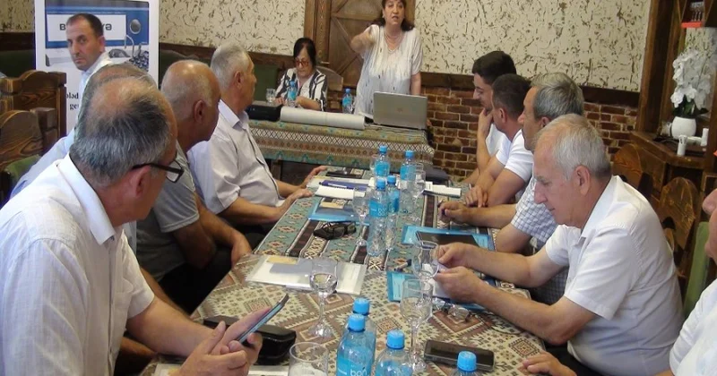 Bələdiyyələrin fəaliyyətinin təkmilləşdirilməsinə dair maarifləndirici tədbir keçirilib FOTOLAR