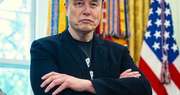 Компания Маска планирует зарабатывать миллиарды на нейроимплантах