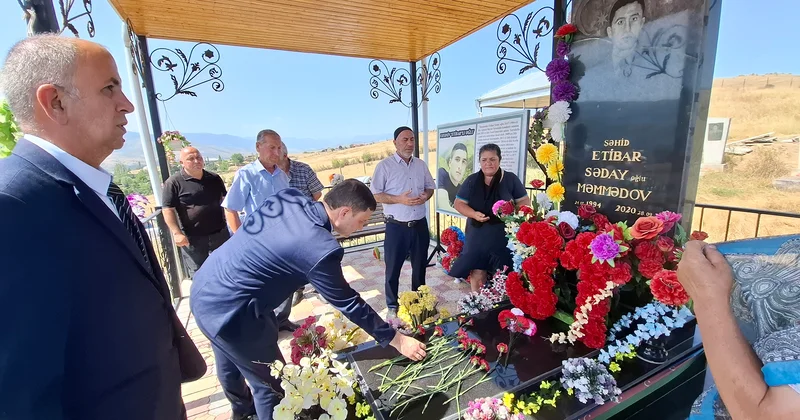 AĞSTAFA RAYONUNDA VƏTƏN MÜHARİBƏSİ ŞƏHİDİ ETİBAR MƏMMƏDOVUN DOĞUM GÜNÜNDƏ XATİRƏSİ ANILIB