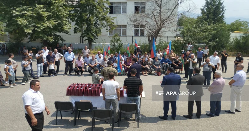 Növbəti köç Həsənriz kəndində: açarlar təqdim edildi FOTOLAR KONKRET