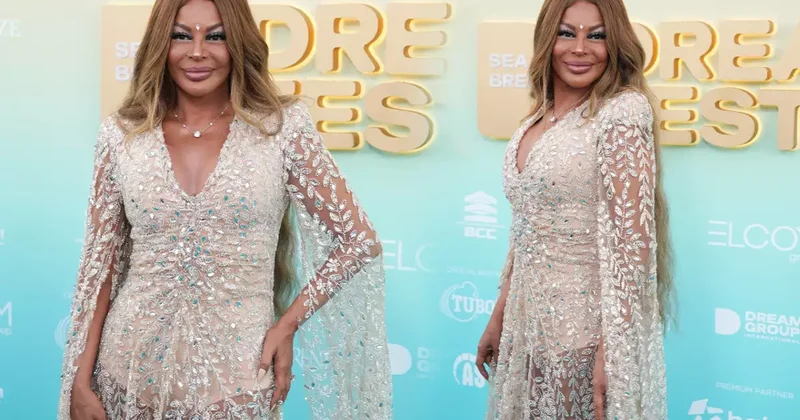 Kazımova “DreamFest”in firuzəyi xalısında