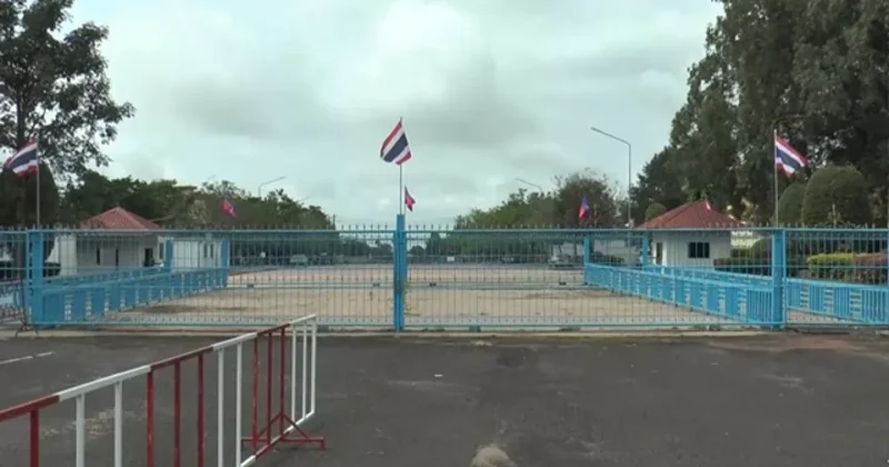 Таиланд перекрыл границу с Камбоджей