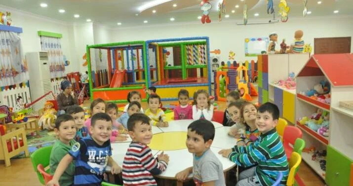 Təhsil eksperti: “Rus bölməsinin mövcudluğuna qarşıyam, valideynlər Azərbaycan bölməsini seçməlidir”