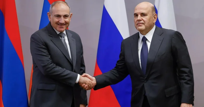 Пашинян заявил Мишустину, что Армения остается в ЕАЭС
