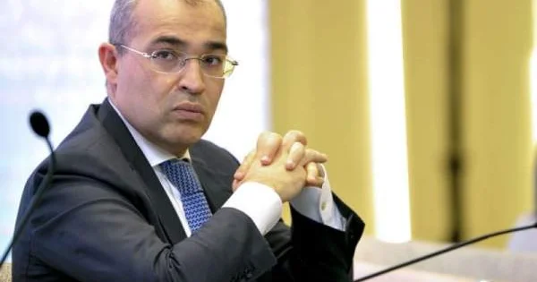 MÜŞAVİR APARAT RƏHBƏRİ TƏYİN OLUNUB Mikayıl Cabbarovdan yeni əmrlər