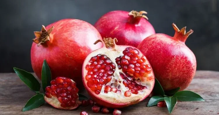 Bu səbəbdən nar qida rasionuna əlavə OLUNMALIDIR