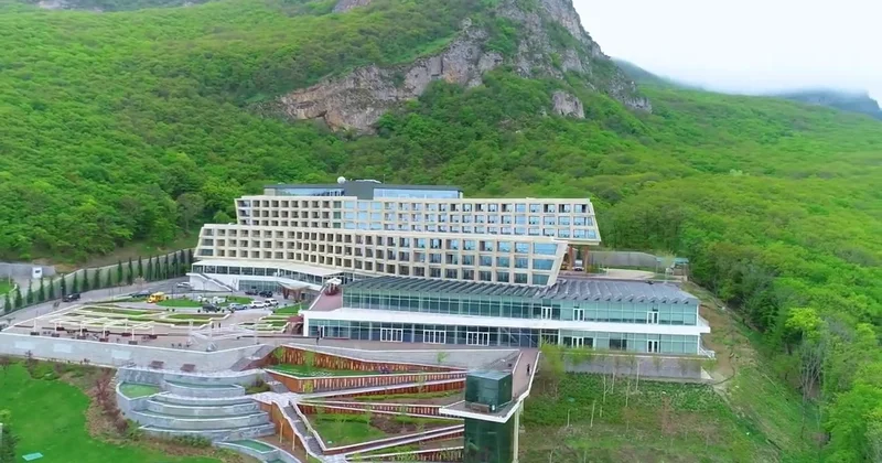 “Həmkarlar”ın putyovka alveri: İşçilərin hüquqlarını kimlər və necə pozur? ARAŞDIRMA