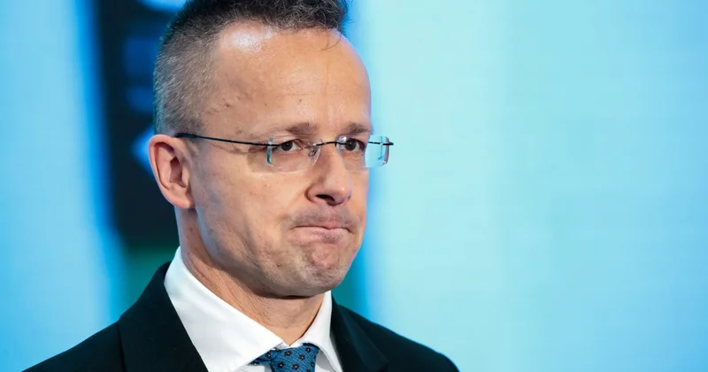 Венгрия не отправляет и не будет отправлять оружие Украине