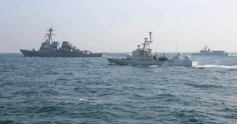 Pentaqon: ABŞ gəmisinin Oman körfəzindən çıxarılması ilə bağlı iddialar yalandır