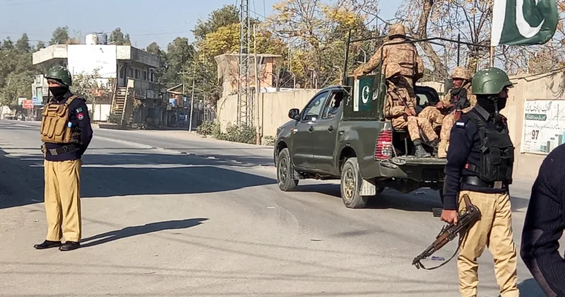Dawn : Pakistanda terror aktı nəticəsində 15 nəfər həlak olub