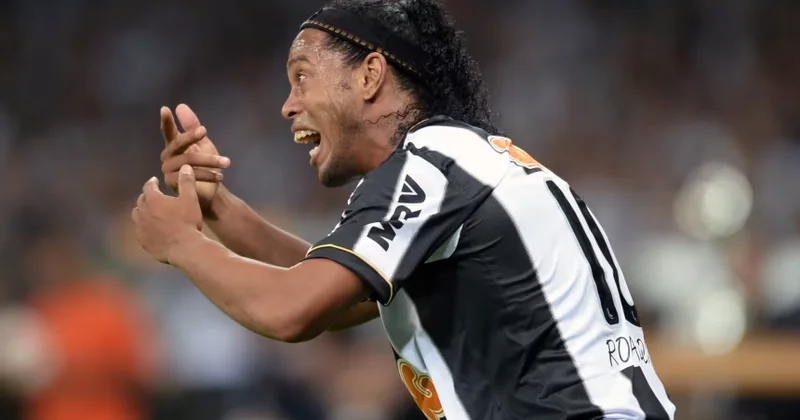 Ronaldinyo bir qurtum Pepsiyə görə milyonlarla dollarlıq sponsordan belə olmuşdu (Video)
