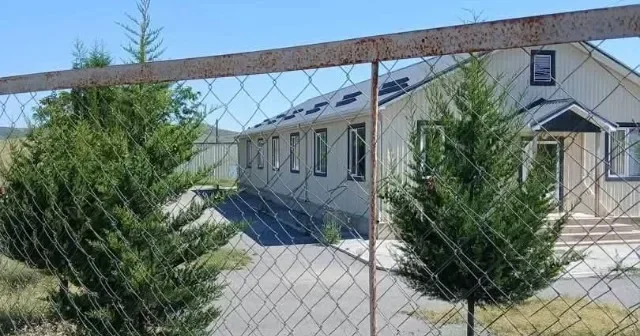 Şəki məktəbi şagird yoxdur deyə bağlanır? Rəsmi açıqlama