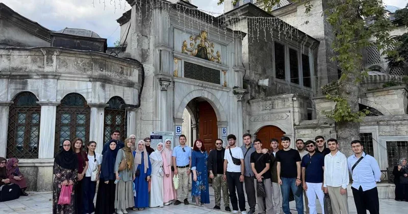 Azərbaycanlı tələbələr İstanbulun tarixi və elmi mədəni məkanları ilə tanış olublar