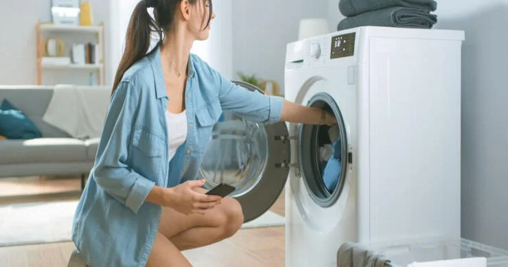 Paltaryuyanda yuyucu tozu hara tökmək lazımdır? Çoxlarının etdiyi səhv
