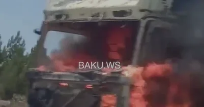 Bakı Şamaxı yolunda yük maşını YANIR