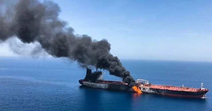 ABŞ səhvən Oman dənizində LPG tankerinə zərbə endirib İiki nəfər həlak olub