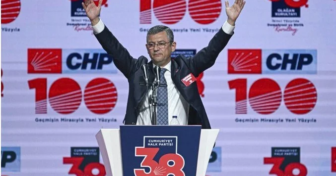 CHP Özgür Özəlin sirlərini yaymağa başladı