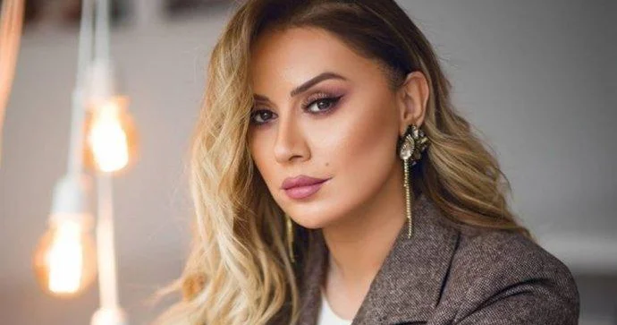 “Azərbaycan musiqisini bir mahnı ilə dünyaya çıxardım”