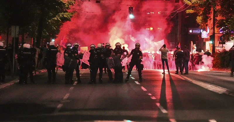 В Сербии крупные протесты ВИДЕО