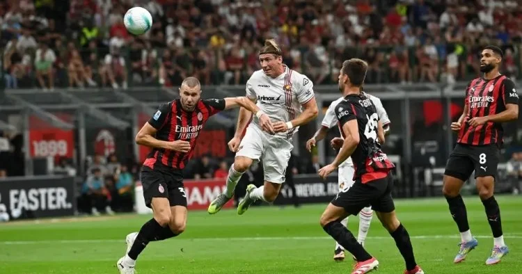 Milan mövsümə məğlubiyyətlə başladı VİDEO