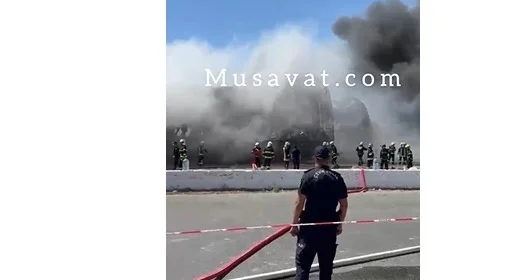 Bakıda “Sədərək Ticarət Mərkəzi”nin anqarlarında güclü yanğından son xəbər