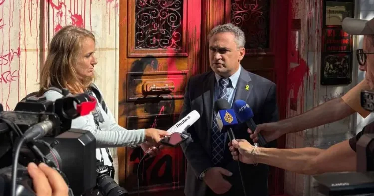 Fransadakı yəhudilər özlərini təhlükəsiz hiss etmirlər İsrailin Parisdəki səfiri
