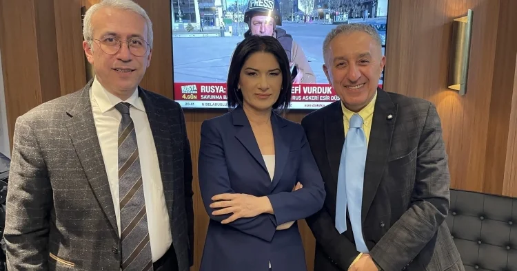 Sarı köynək, mavi qalstuk