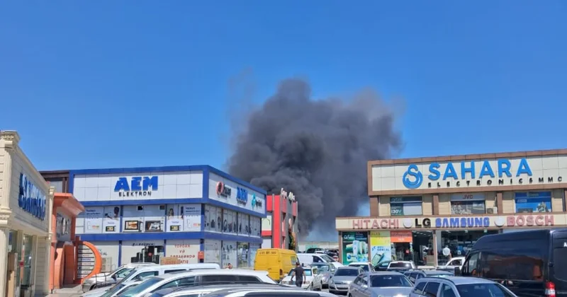 Пожар в торговом центре Садарак