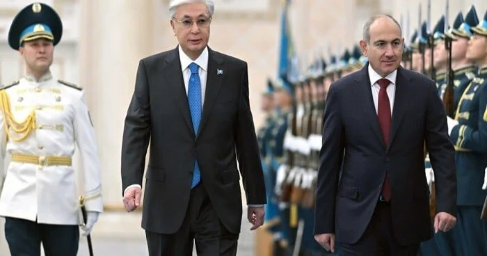 Tokayev payızda İrəvana gedəcək