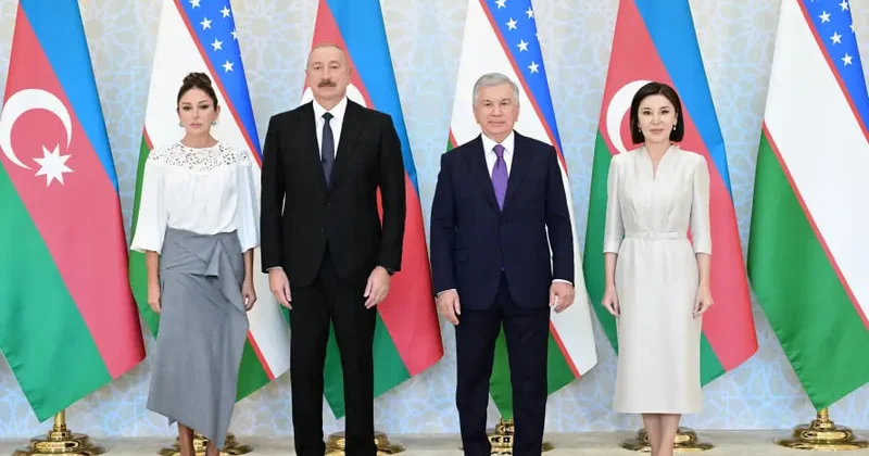 Liderlər və birinci xanımlar “Ark” qalasında