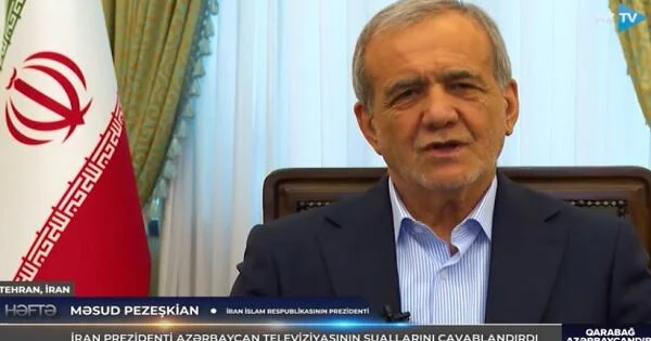 Məsud Pezeşkian Asim Munirlə görüşdü