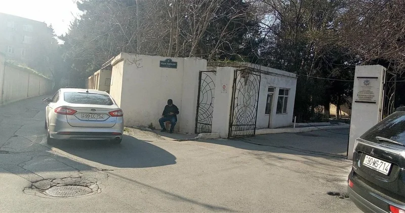 Детский диспансер в Баку могут закрыть из за состояния здания