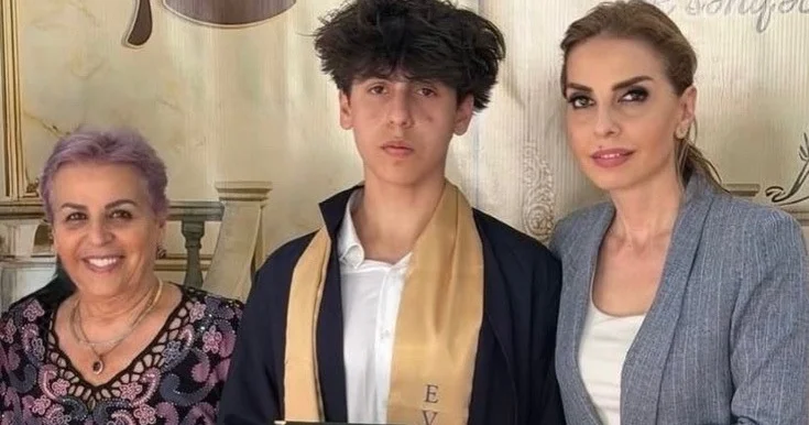 Oğlu Lamiyə Ələkbərovanı sevindirdi Foto