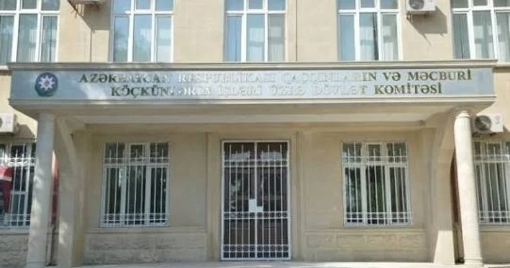 Qaçqınkom köçlə bağlı narazılıqlara cavab verdi Adlar çəkdi
