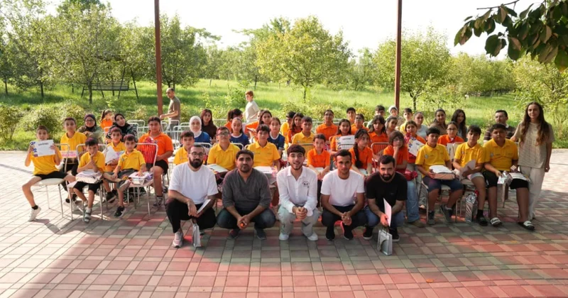 BDU nun həmtəşkilatçılığı ilə keçirilən “Bir yay, min xatirə” düşərgəsinin bağlanış mərasimi